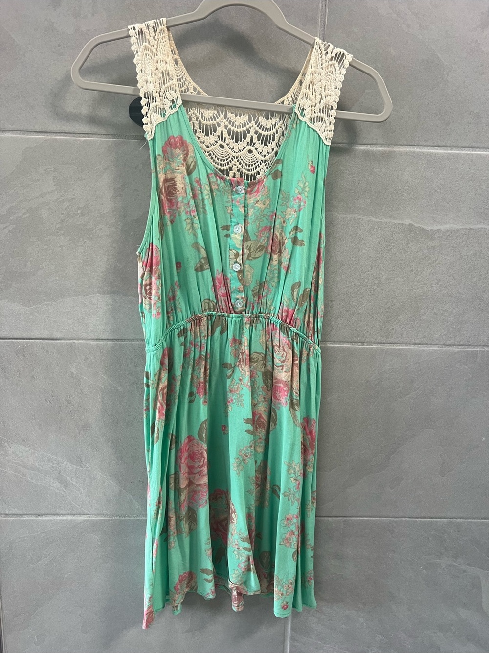 Sleeveless Mint Green Floral Lace-Back Summer Dress